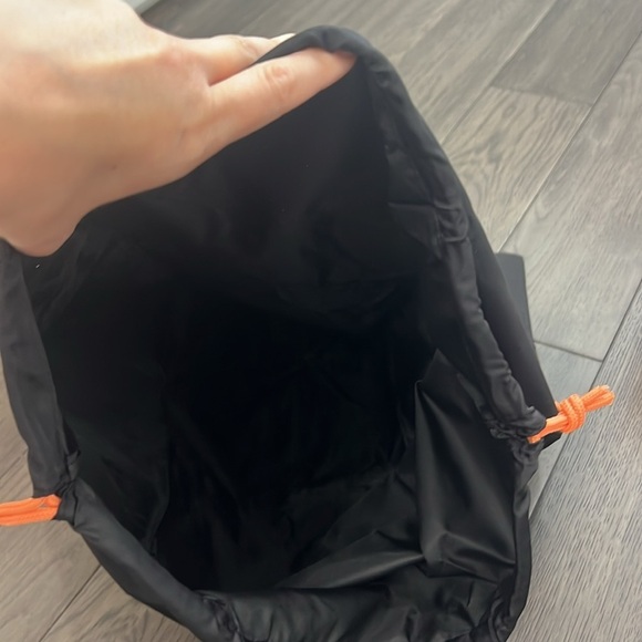 NWOT Bundle travel sack bag and backpack with compressible silicone water bottle main image 6